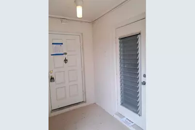 3051 S Palm Aire Dr, Unit #110, Pompano Beach, FL 33069 - Photo 11