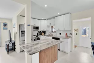 5221 NE 16th Ave, Pompano Beach, FL 33064 - Photo 5