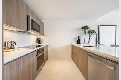 401 N Birch Rd, Unit #Th7, Fort Lauderdale, FL 33304 - Photo 11