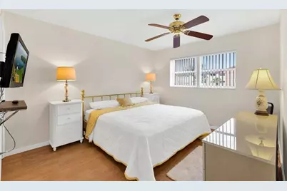 5300  Washington St, Unit #D206, Hollywood, FL 33021 - Photo 5