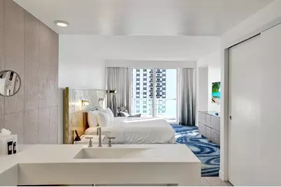 3101  Bayshore Dr, Unit #705, Fort Lauderdale, FL 33304 - Photo 9