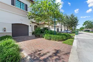 4222 E Dixie Hwy Unit, Oakland Park, FL 33334 - Photo 3