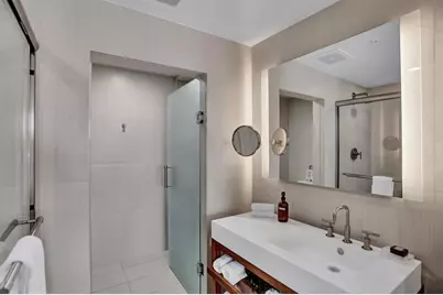 3101  Bayshore Dr, Unit #1707, Fort Lauderdale, FL 33304 - Photo 27