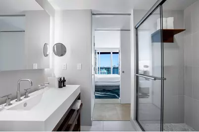 3101  Bayshore Dr, Unit #2306, Fort Lauderdale, FL 33304 - Photo 15