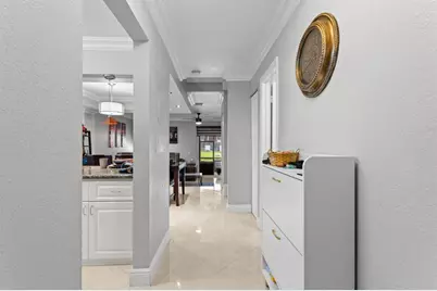 9119  Limetree Ln, Unit #169, Pembroke Pines, FL 33024 - Photo 9