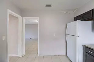 404 NW 5th Ave, Boynton Beach, FL 33435 - Photo 5