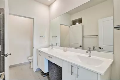 8001 NW 41st St, Unit #109, Doral, FL 33166 - Photo 21