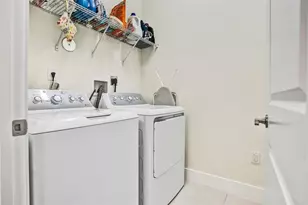 8001 NW 41st St, Doral, FL 33166 - Photo 25