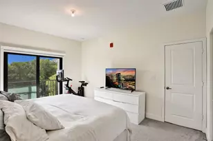 8001 NW 41st St, Doral, FL 33166 - Photo 19