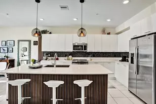 8001 NW 41st St, Doral, FL 33166 - Photo 11