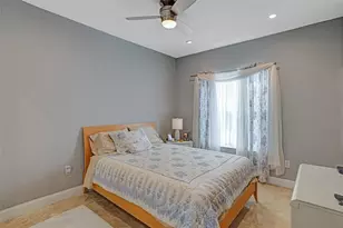 1885 NW 74th Way, Pembroke Pines, FL 33024 - Photo 43