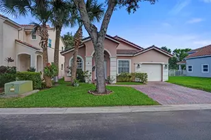 1885 NW 74th Way, Pembroke Pines, FL 33024 - Photo 51