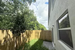 154 SE 10th Ct, Florida City, FL 33034 - Photo 21