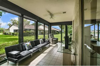 5667  Parkwalk Cir E, Unit #5667, Boynton Beach, FL 33472 - Photo 7