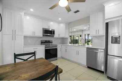 5667  Parkwalk Cir E, Unit #5667, Boynton Beach, FL 33472 - Photo 11