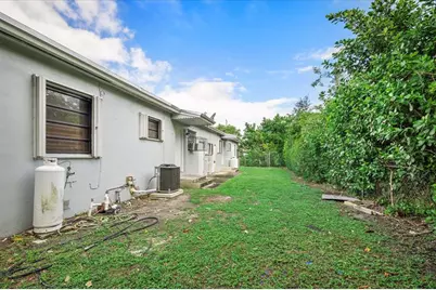 4001 NW 15th Ave, Miami, FL 33142 - Photo 39