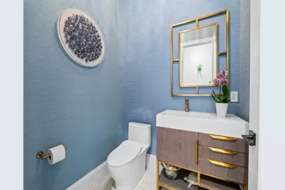 2408 NE 27th Ave, Fort Lauderdale, FL 33305 - Photo 23