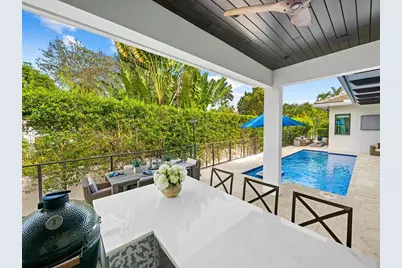 2408 NE 27th Ave, Fort Lauderdale, FL 33305 - Photo 9