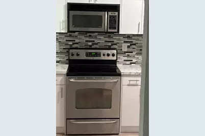 407 SE 3rd Ave, Unit #B, Hallandale Beach, FL 33009 - Photo 5