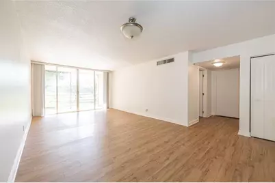 9471  Evergreen Pl, Unit #201, Davie, FL 33324 - Photo 5