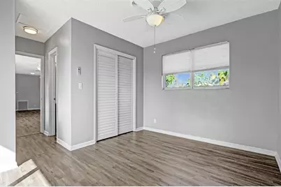 949 SE 10th Ct, Pompano Beach, FL 33060 - Photo 23