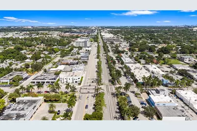 1402 NE 34th St, Oakland Park, FL 33334 - Photo 75