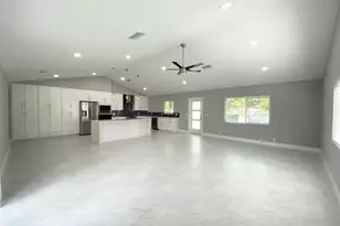 1402 NE 34th St, Oakland Park, FL 33334 - Photo 7