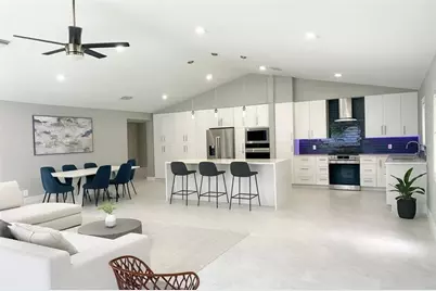 1402 NE 34th St, Oakland Park, FL 33334 - Photo 9