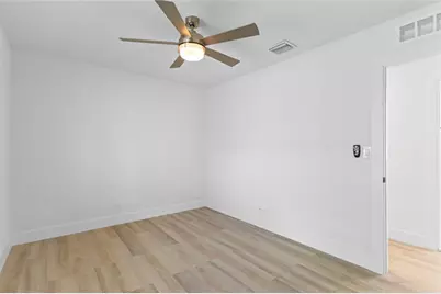 1402 NE 34th St, Oakland Park, FL 33334 - Photo 47