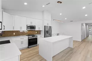 1402 NE 34th St, Oakland Park, FL 33334 - Photo 39