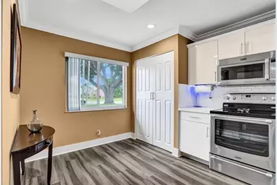 6128  Strawberry Lakes Cir, Lake Worth, FL 33463 - Photo 9