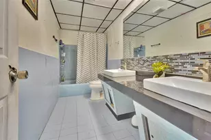 4401 NW 33rd St, Lauderdale Lakes, FL 33319 - Photo 9