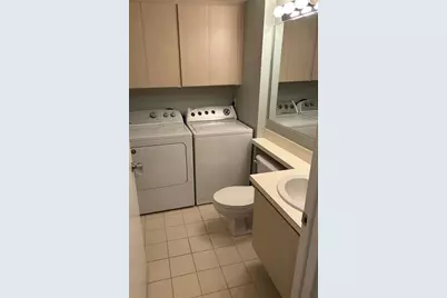 16  Amherst Ct, Unit #C, Royal Palm Beach, FL 33411 - Photo 11