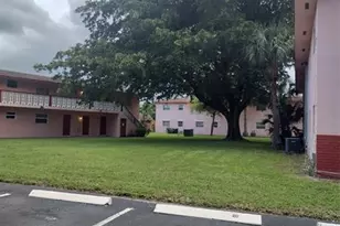 1001 SW 74th Ave, North Lauderdale, FL 33068 - Photo 3