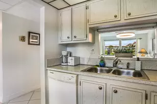 4705 NW 35th St, Lauderdale Lakes, FL 33319 - Photo 9