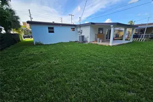 10680 SW 4th St, Sweetwater, FL 33174 - Photo 3