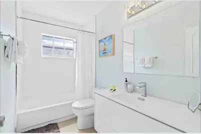 304 SE 4th St, Dania Beach, FL 33004 - Photo 13