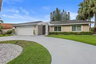 7626 NW 87th Ave, Tamarac, FL 33321 - Photo 3