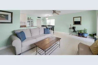 223  Flanders E, Unit #E, Delray Beach, FL 33484 - Photo 11