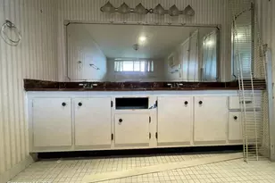 840 NE 199th St, Miami, FL 33179 - Photo 13