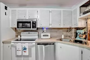 860 SE 6th Ave, Deerfield Beach, FL 33441 - Photo 11