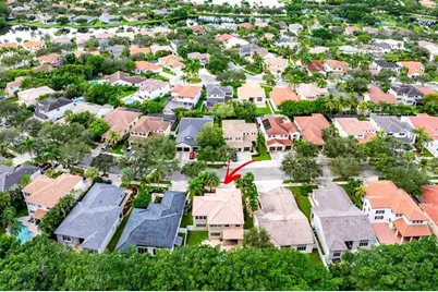 1325  Camellia Cir, Weston, FL 33326 - Photo 37