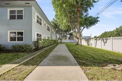 280 S Cypress Rd, Unit #306, Pompano Beach, FL 33060 - Photo 1