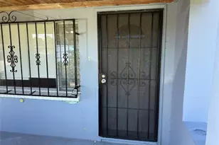 703 N 17th St, Fort Pierce, FL 34950 - Photo 9