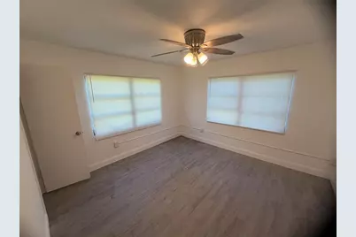 703 N 17th St, Fort Pierce, FL 34950 - Photo 5