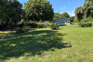 703 N 17th St, Fort Pierce, FL 34950 - Photo 3
