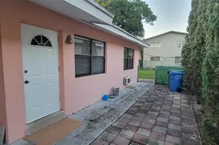 1523 NE 34th St, Oakland Park, FL 33334 - Photo 7