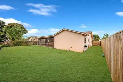 9728 SW 3rd St, Boca Raton, FL 33428 - Photo 7