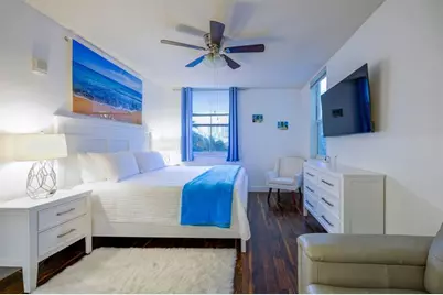 720 S Sapodilla Ave, Unit #402, West Palm Beach, FL 33401 - Photo 7