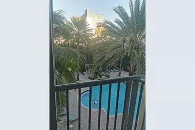 720 S Sapodilla Ave, Unit #402, West Palm Beach, FL 33401 - Photo 3